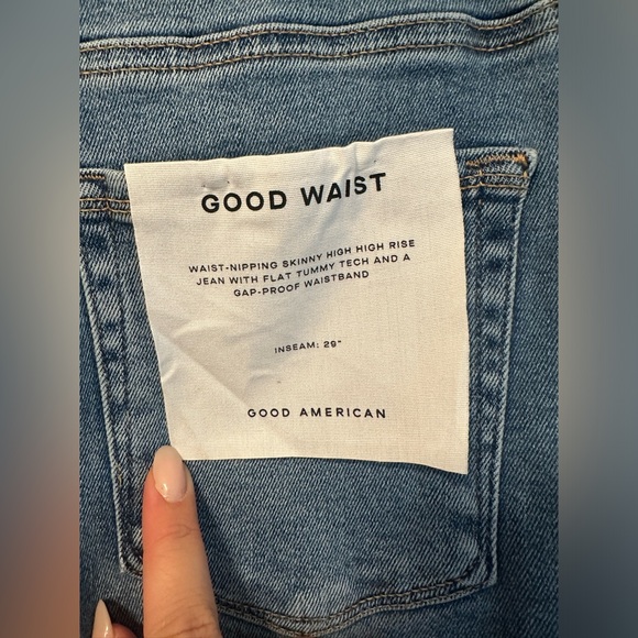 NWT: Good American Raw Hem Jeans - Picture 5 of 8